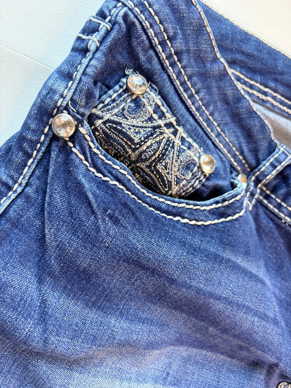ART Women's Embellished Bootcut Jeans Dark Blue Wash